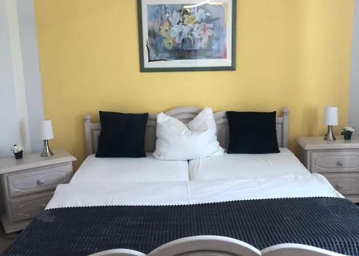 Haus Stadt Hannover Am Park Bed & Breakfast Rollshausen